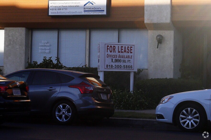 More Photos Of 7041 Owensmouth Ave, Canoga Park Office For Sale