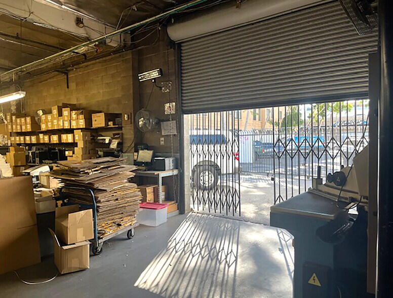 More Photos Of 1607 S Grand Ave, Los Angeles Warehouse For Sale