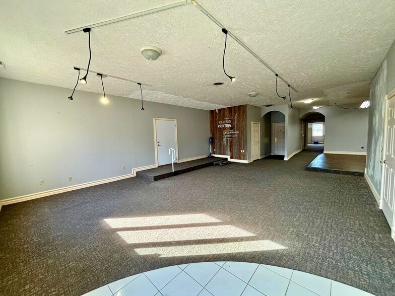 More Photos Of 1301 E Grand River Ave, Portland Freestanding For Lease