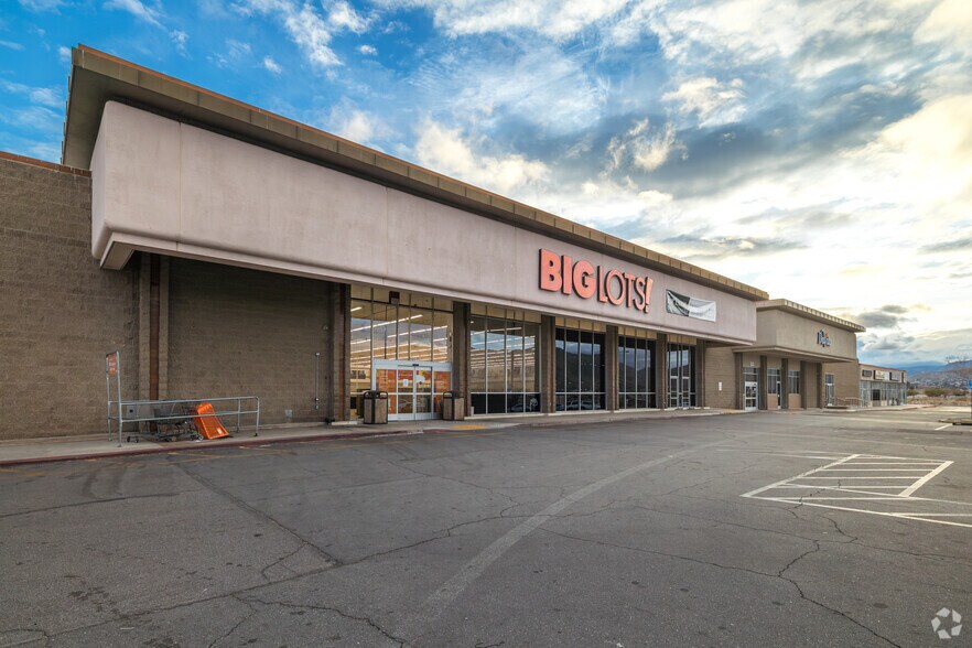 More Photos Of 56865 Twentynine Palms Hwy, Yucca Valley Supermarket For Sale