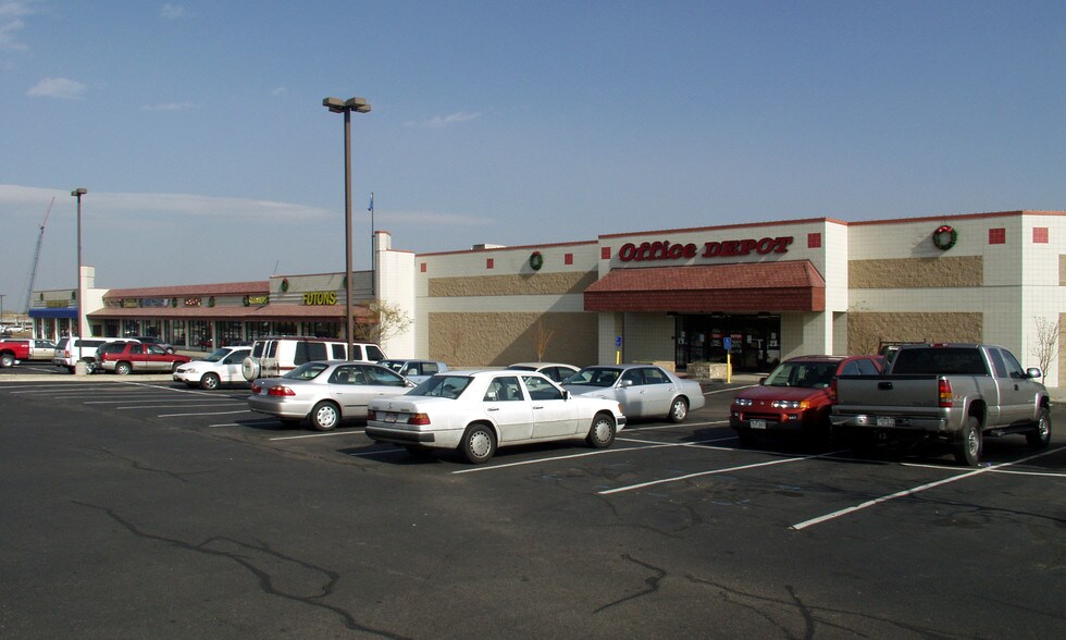 More Photos Of 650-660 S Wadsworth Blvd, Lakewood General Retail For Lease
