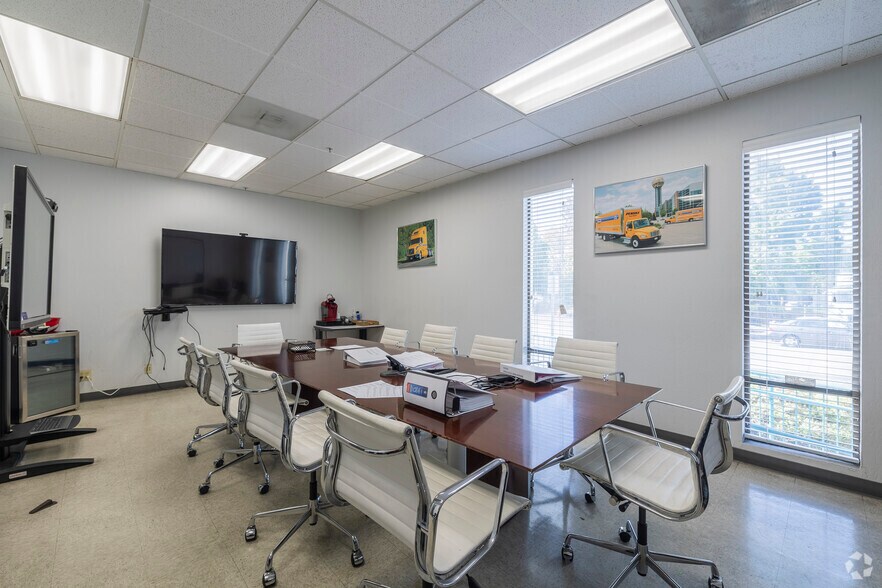 More Photos Of 33400 Dowe Ave, Union City Refrigeration Cold Storage For Lease