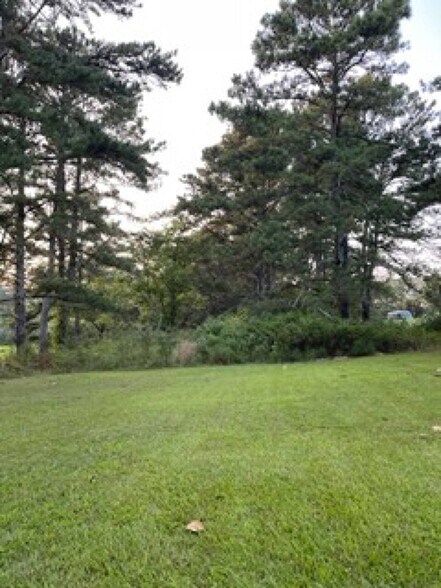 More Photos Of 355 E Crossville Rd, Roswell Office For Sale