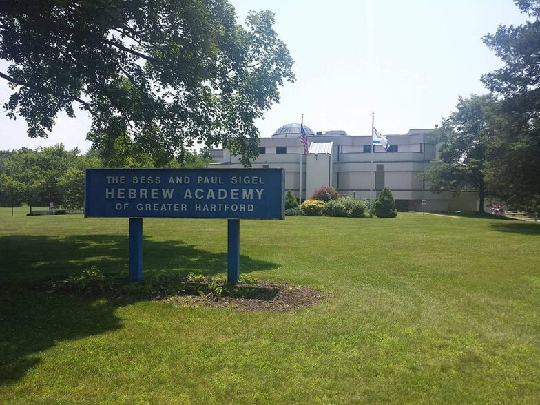 More Photos Of 51 Gabb Rd, Bloomfield Schools For Sale