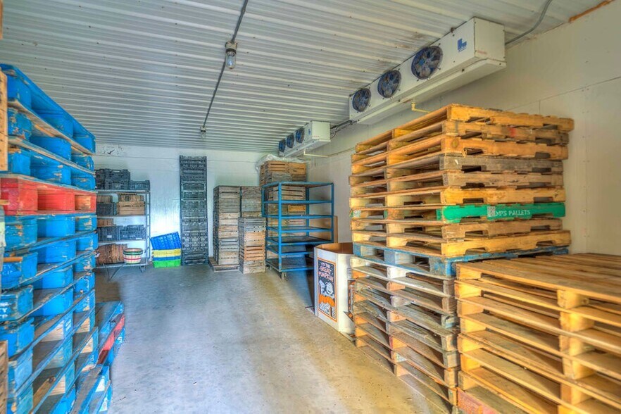 More Photos Of 3233 Page Ave, Jackson Garden Center For Sale