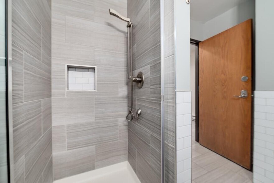 More Photos Of 6450 S Quebec St, Centennial Loft Creative Space For Lease