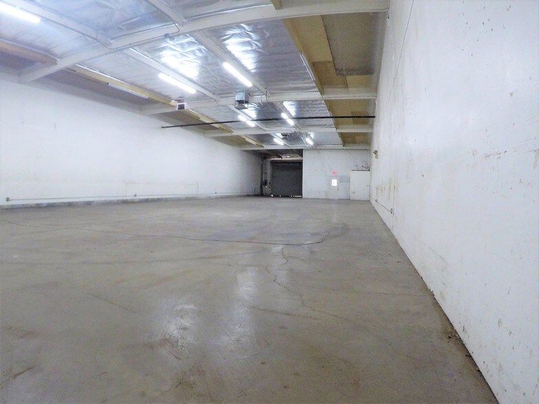 More Photos Of 2141 S Industrial Park Ave, Tempe Warehouse For Lease