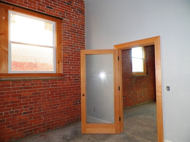 More Photos Of 301 Harris Ave, Providence Storefront For Sale