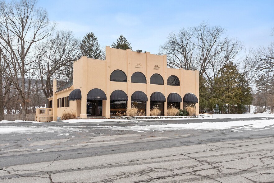 More Photos Of 1123 South St, Fitchburg Restaurant For Sale
