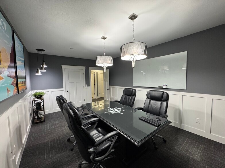 More Photos Of 10351 Dawson's Creek Blvd, Fort Wayne Medical For Sale