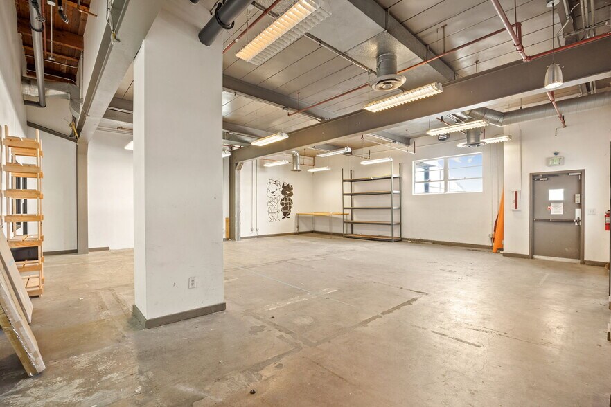 More Photos Of 3150 E 46th St, Los Angeles Loft Creative Space For Lease