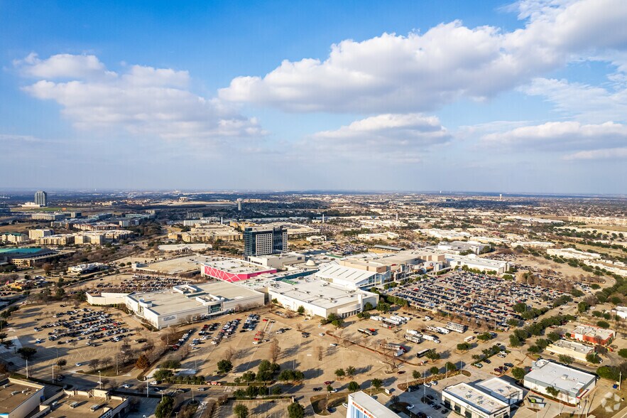 More Photos Of 2601 Preston Rd, Frisco Unknown For Lease