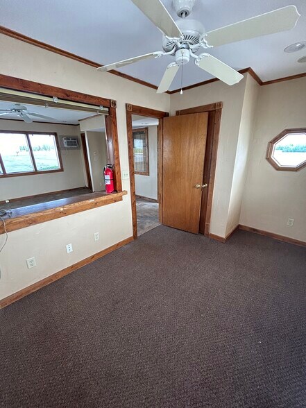 More Photos Of 4343 S Limit Ave, Sedalia Office For Lease