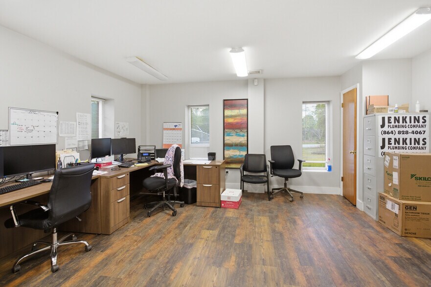 More Photos Of 810 Shiloh Rd, Piedmont Warehouse For Sale