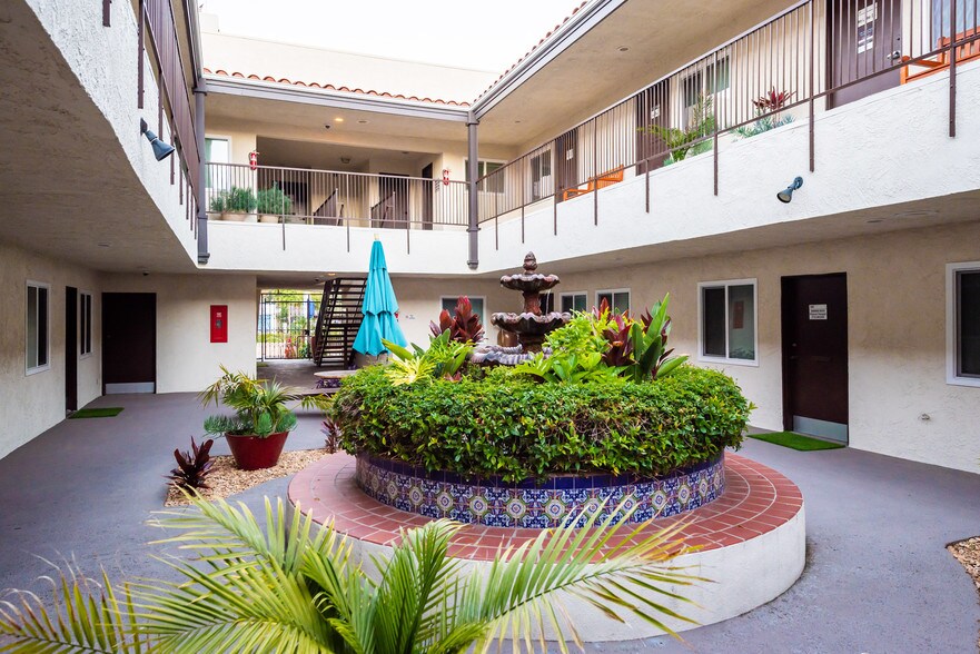 More Photos Of 18821 Delaware St, Huntington Beach Medical For Lease