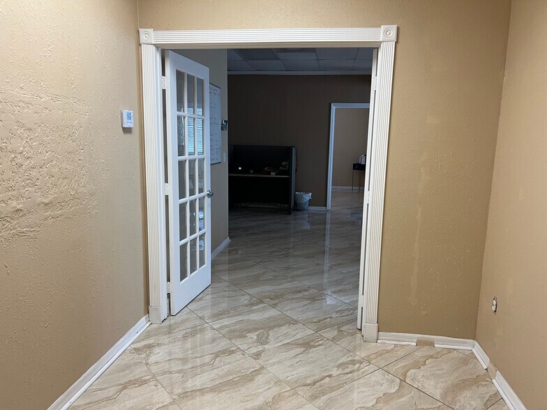 More Photos Of 6099 Stirling Rd, Davie Office Residential For Sale