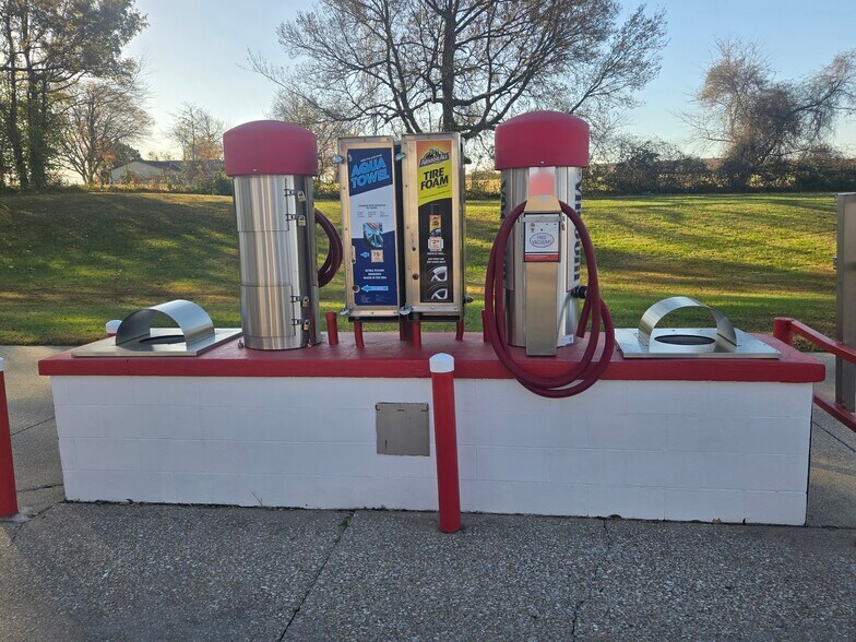 More Photos Of 4111 Hwy 62 W, Boonville Carwash For Sale