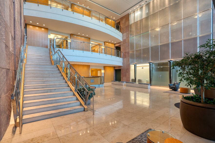 More Photos Of 100 Sun Ave NE, Albuquerque Office For Sale