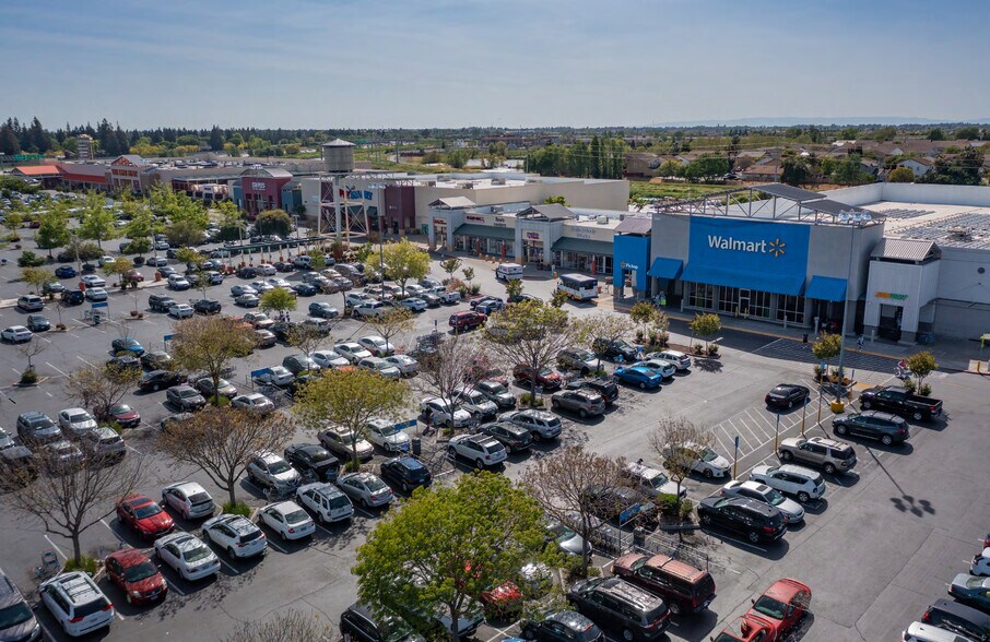 More Photos Of 3501-3711 Truxel Rd, Sacramento Unknown For Lease