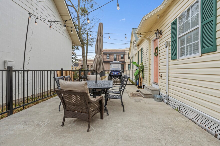 More Photos Of 1705 Government St, Ocean Springs Office For Sale