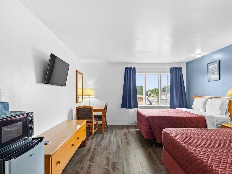 More Photos Of 935 9th Ave, Sidney Hotel For Sale