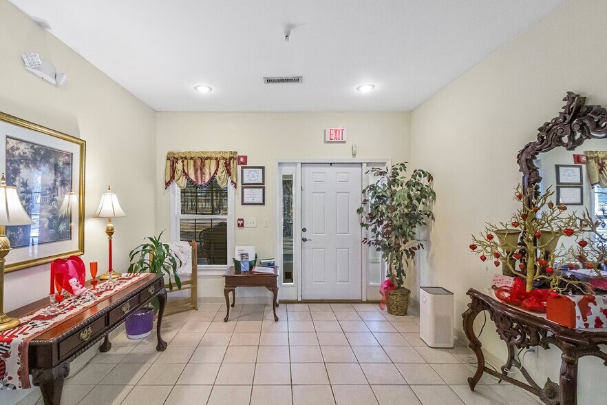 More Photos Of 100 W Lake Professional Park, Geneva Assisted Living For Sale