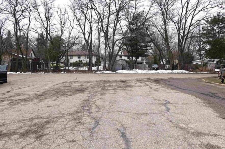 More Photos Of 1626 W Pearl St, Stevens Point Industrial For Sale