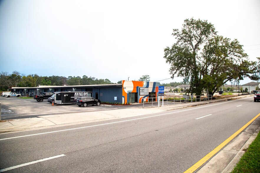 More Photos Of 1495 Seminola Blvd, Casselberry Warehouse For Lease