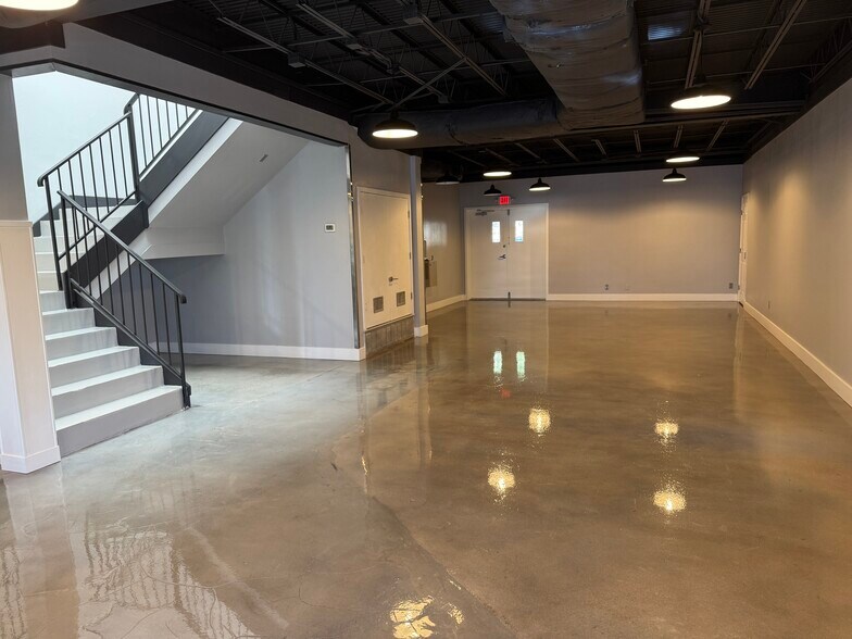 More Photos Of 975 W Bitters Rd, San Antonio Medical For Sale