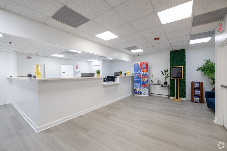 More Photos Of 12550 Biscayne Blvd, North Miami Medical For Sale