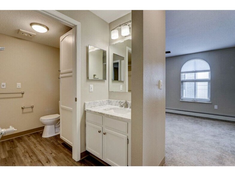 More Photos Of 234 W Main St, Waukesha Apartments For Lease