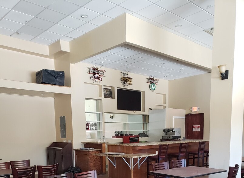 More Photos Of 30 W Beach St, Watsonville Apartments For Lease