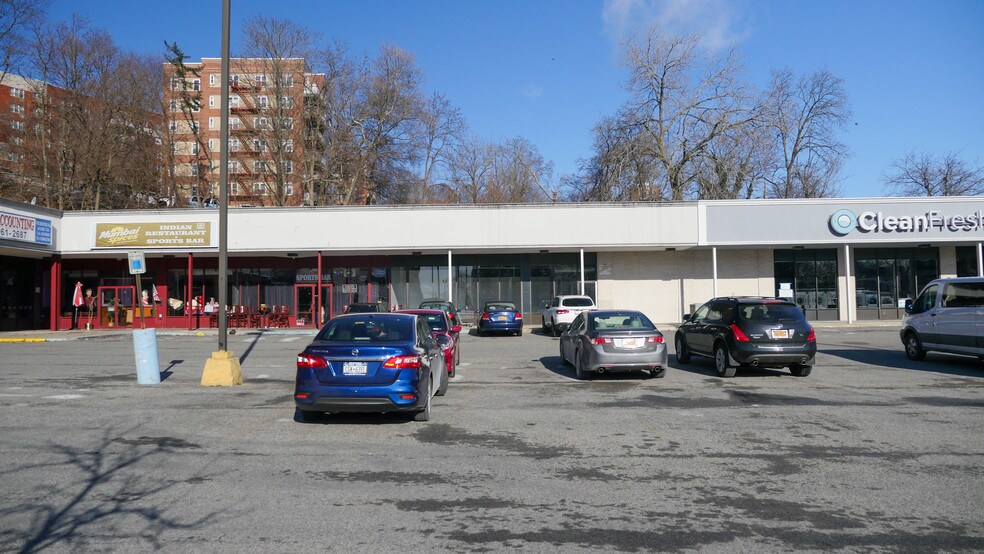 More Photos Of 1703-1745 Central Park Ave, Yonkers Unknown For Lease