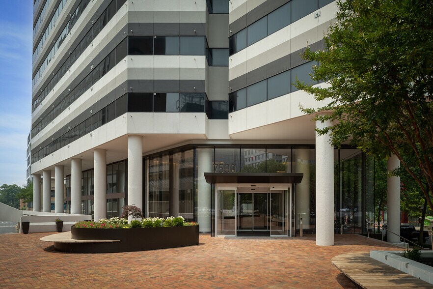More Photos Of 7500 Old Georgetown Rd, Bethesda Office For Lease