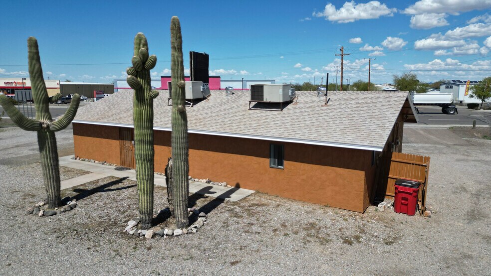 More Photos Of 511 E Main St, Quartzsite Flex For Lease