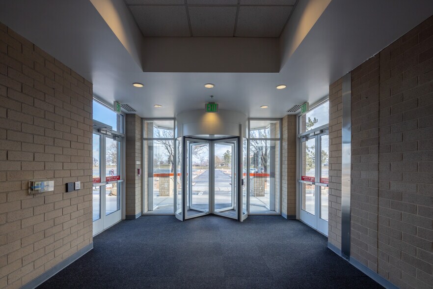 More Photos Of 2500 LakePark Blvd, West Valley Office For Lease