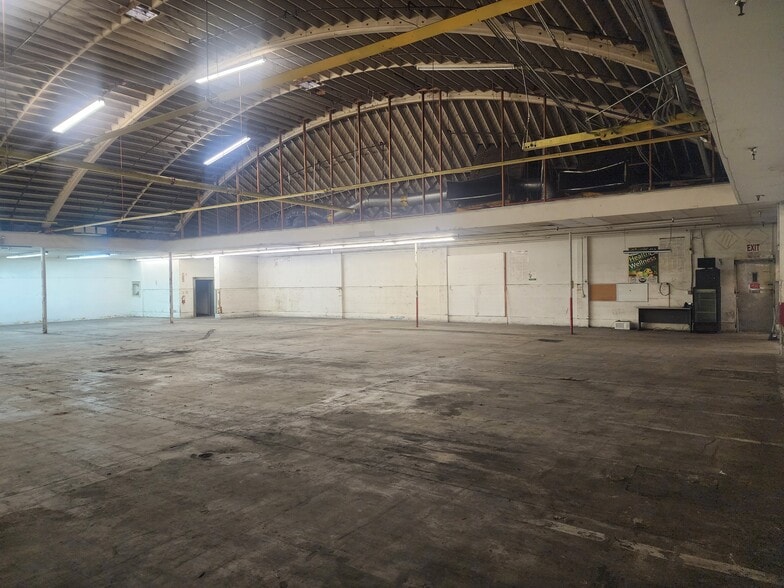 More Photos Of 2337 N Sierra Way, San Bernardino Warehouse For Lease