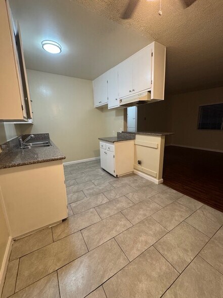 More Photos Of 615 Cerritos Ave, Long Beach Apartments For Sale