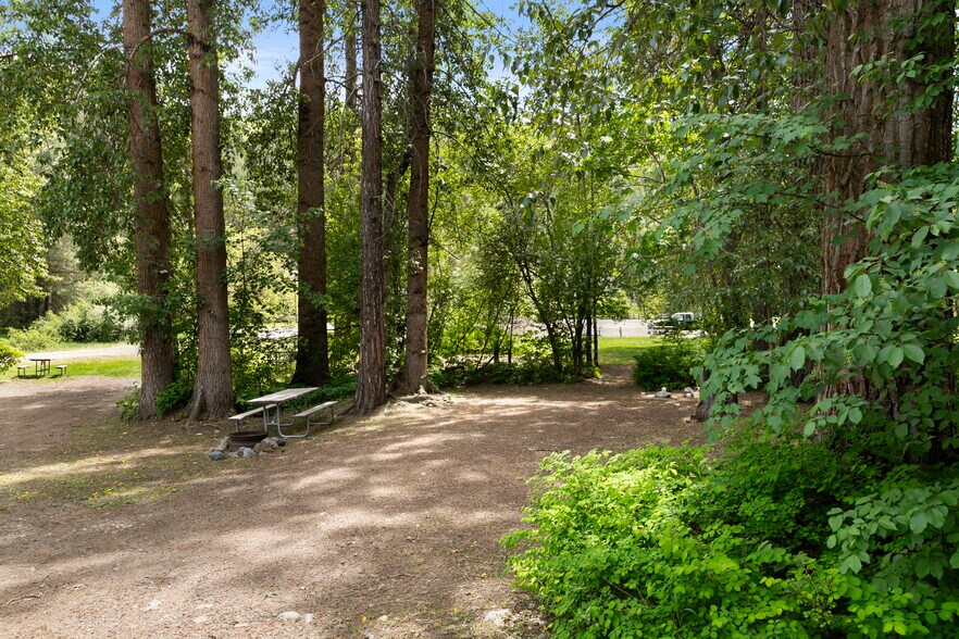 More Photos Of 3300 US Highway 97, Peshastin Specialty For Sale