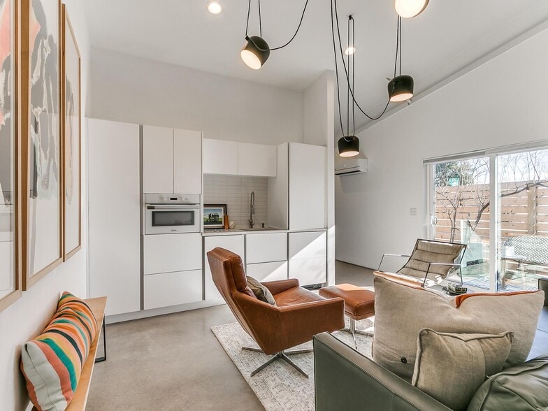 More Photos Of 711 N Douglas Ave, Oklahoma City Apartments For Sale