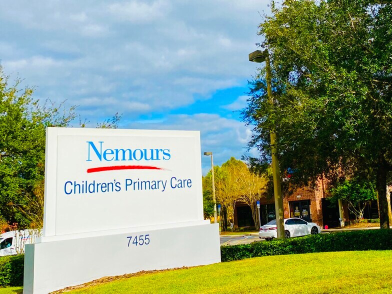 More Photos Of 7505 Red Bug Lake Rd, Oviedo Unknown For Lease