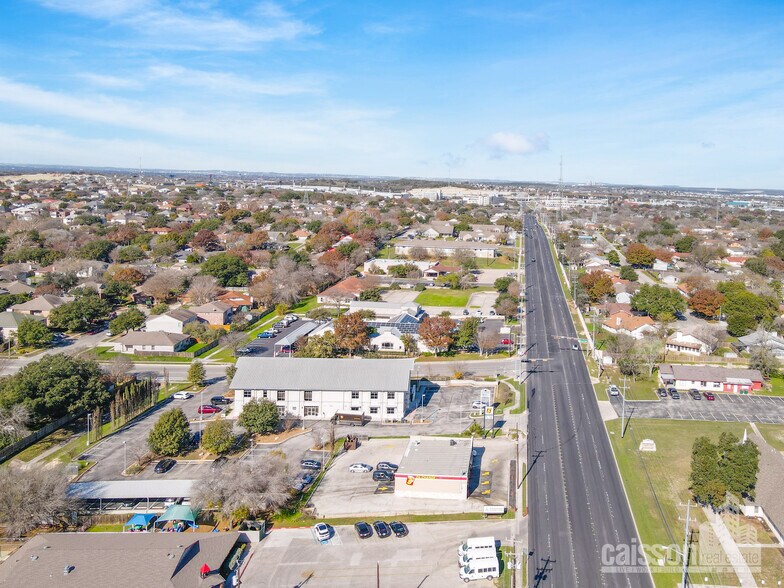 More Photos Of 11515 Toepperwein Rd, San Antonio Medical For Lease