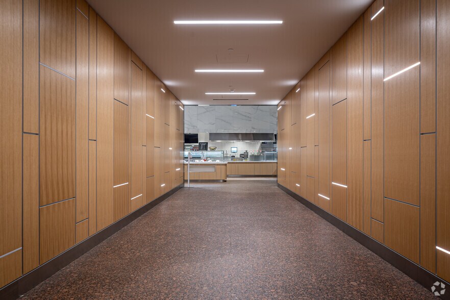 More Photos Of 5555 San Felipe St, Houston Office For Lease