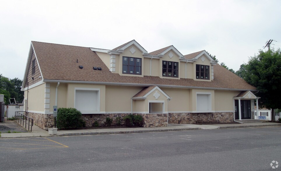 More Photos Of 47 Tennent Rd, Morganville Restaurant For Sale