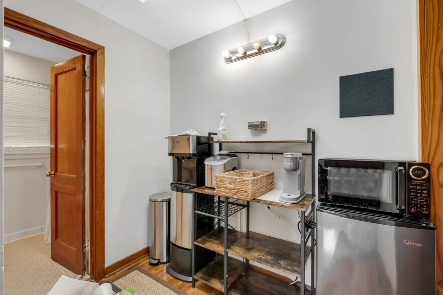 More Photos Of 231 E 5th Ave, Tallahassee Office For Sale