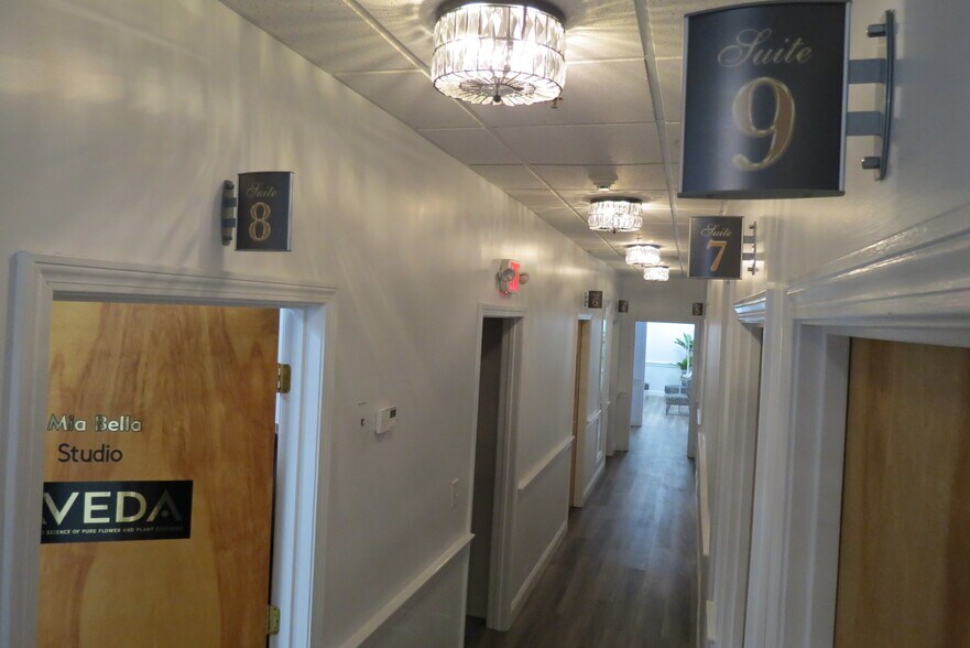 More Photos Of 54 Main St, Leominster Office For Sale