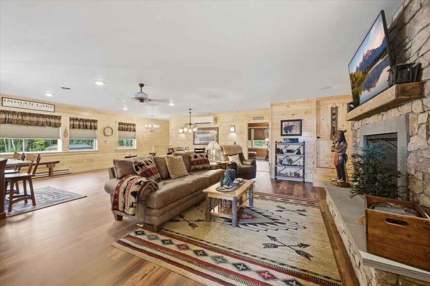 More Photos Of 6275 State Highway 30, Indian Lake Flex For Sale