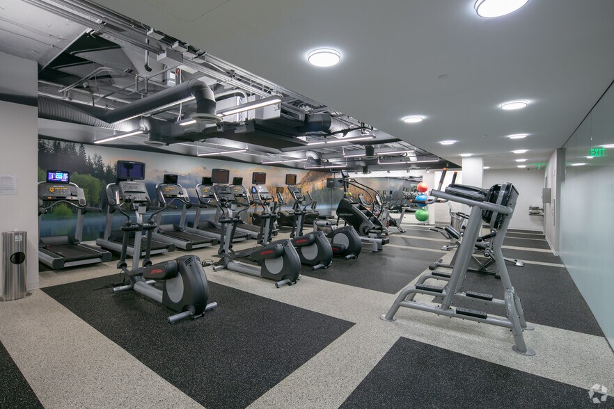 More Photos Of 3060 Peachtree Rd NW, Atlanta Office For Lease