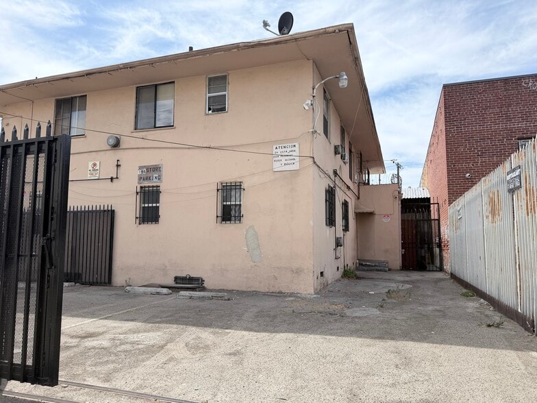 More Photos Of 904 N Western Ave, Los Angeles Storefront Retail Residential For Sale