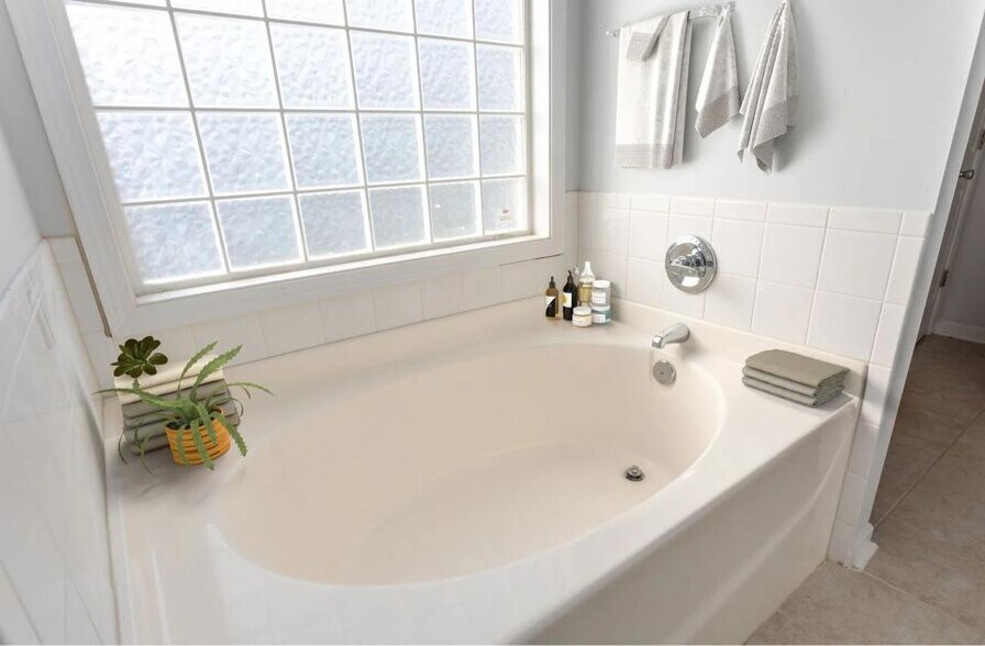 More Photos Of 2737 Kentberry Ave, Fayetteville Apartments For Sale